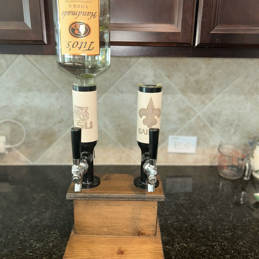 Dual Liquor Dispenser with Cream Accents